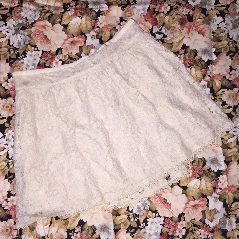 American Eagle skirt. Never worn.